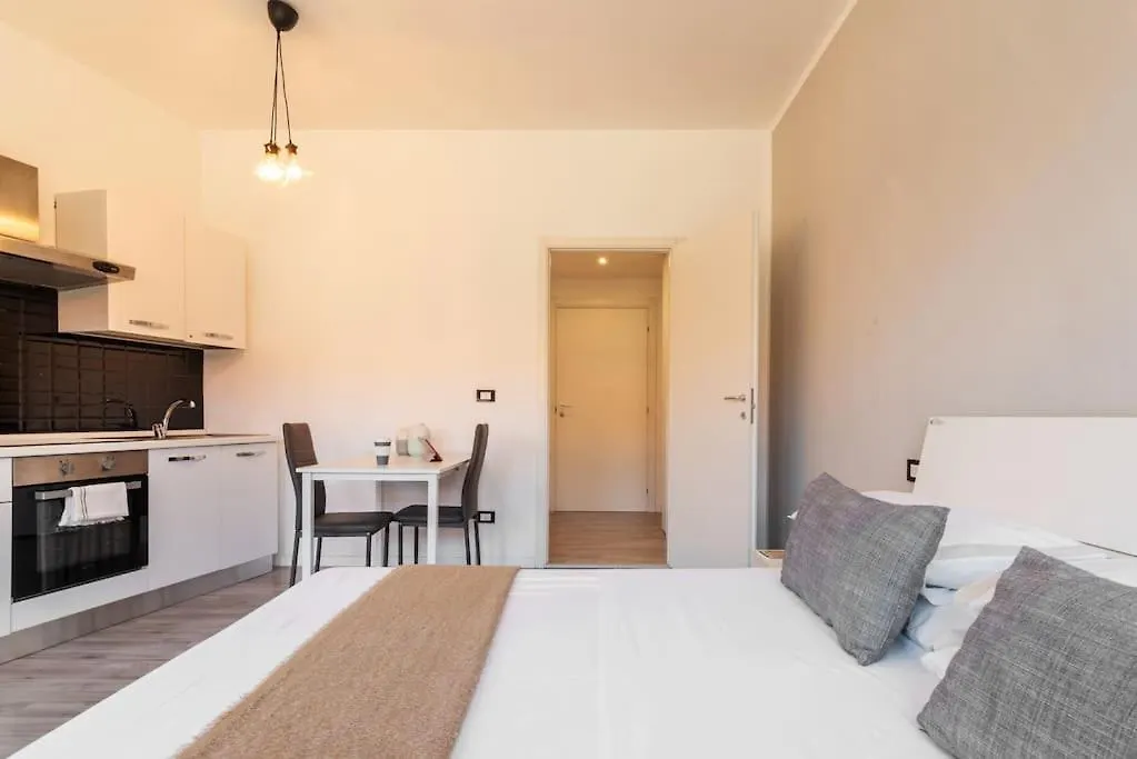 Apartment Vitruvio Flexyrent Studio A.C. Milan Italy